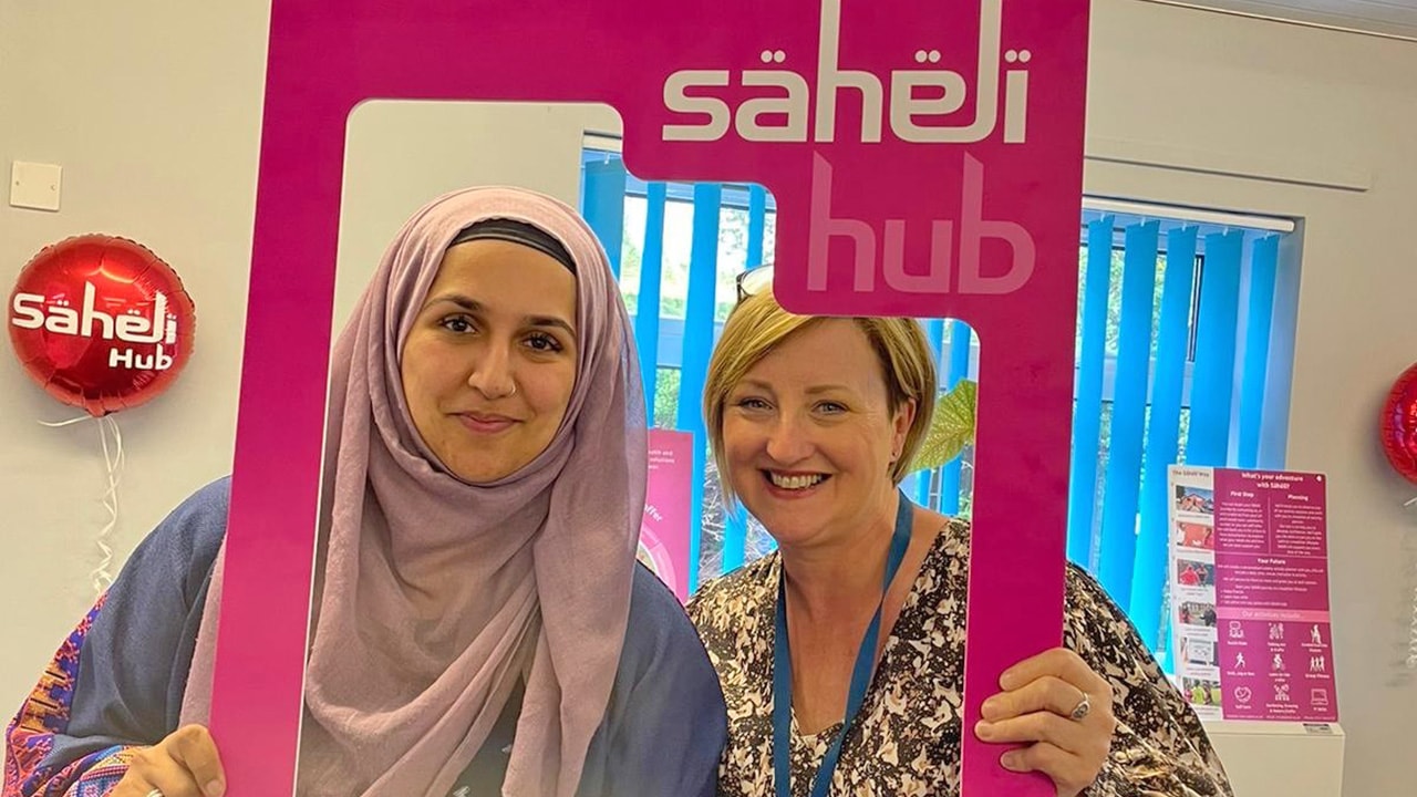 Cllr Mariam Khan and Yvonne Ogden from Clarion Futures at the Alum Rock community centre